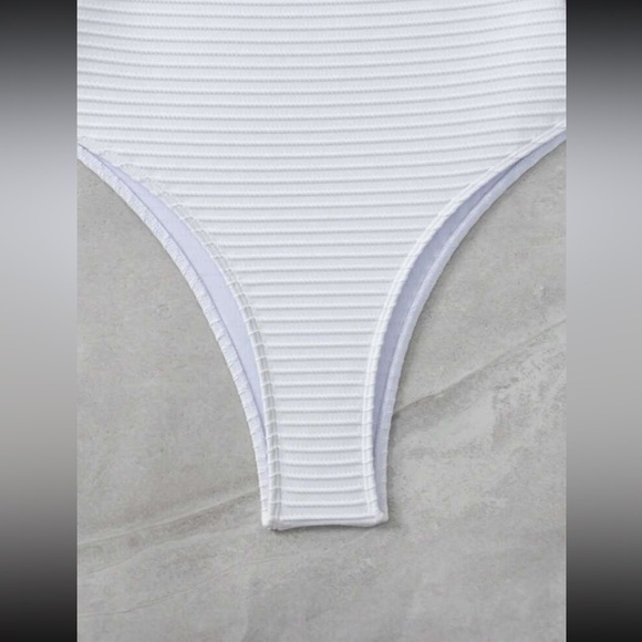 πΈ One piece tribal theme, textured, bathing suit - Picture 4 of 9